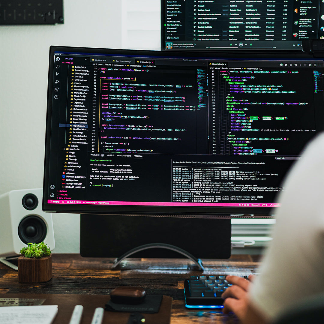 How Aral Tasher Works from Home with Twelve South Gear