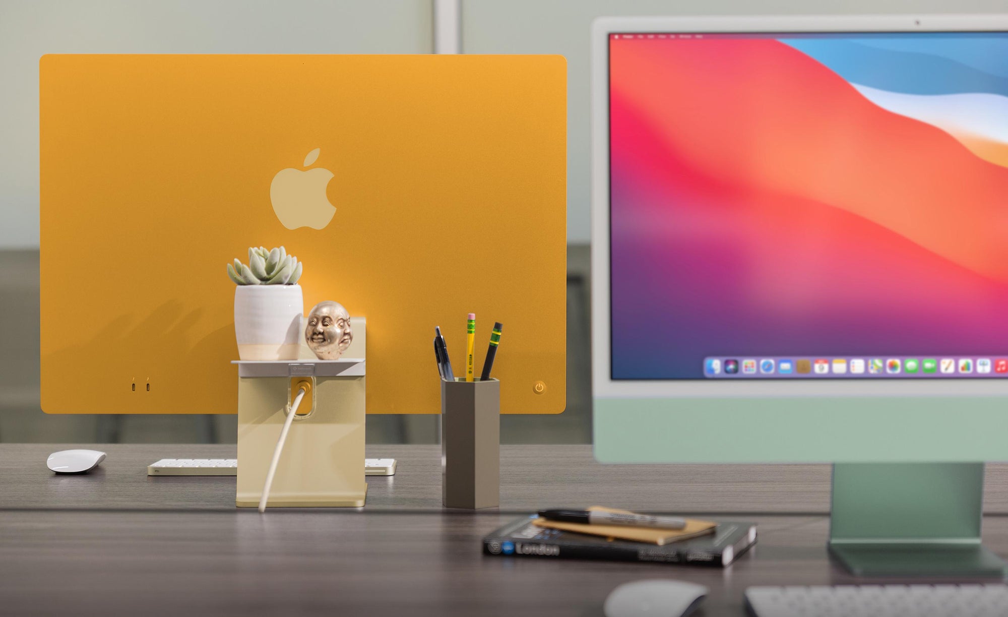 BackPack for iMac & Studio Display from Twelve South