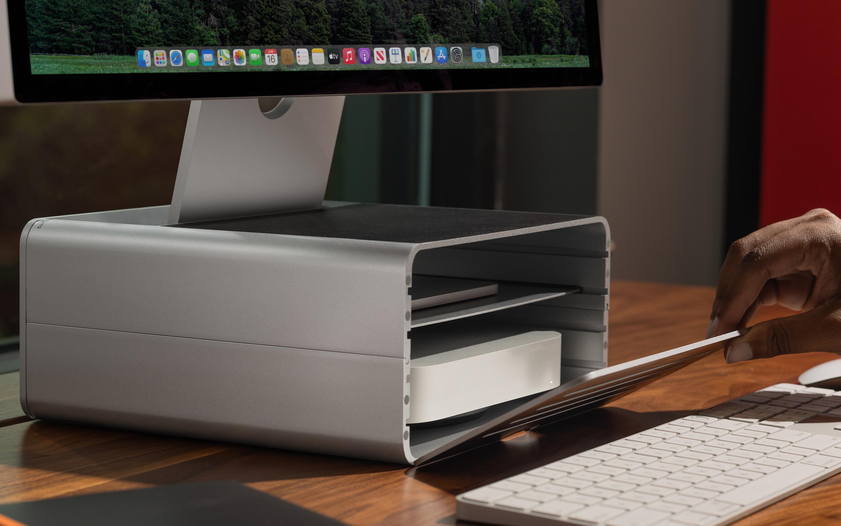 Review: Twelve South HiRise Pro - The Ultimate Desk Accessory