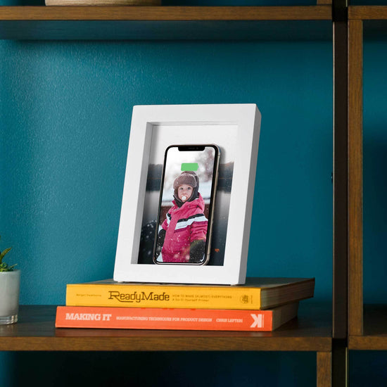 PowerPic, Wireless charging picture frame - Twelve South