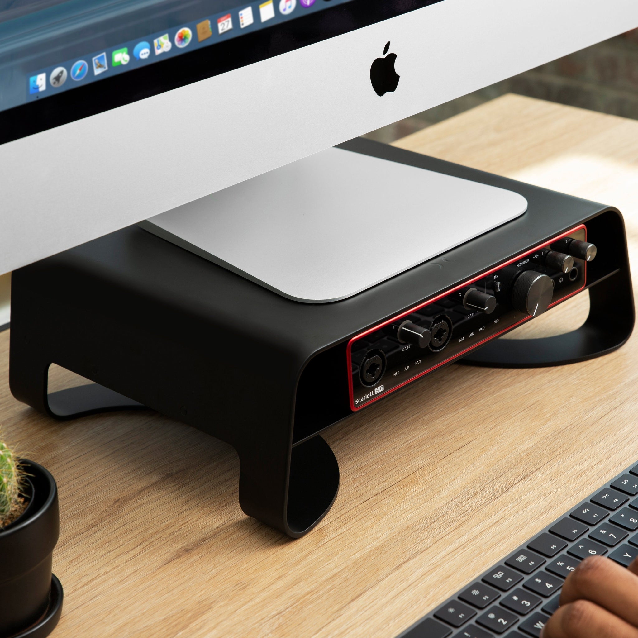 Curve Riser from Twelve South for iMacs and iMac Pro